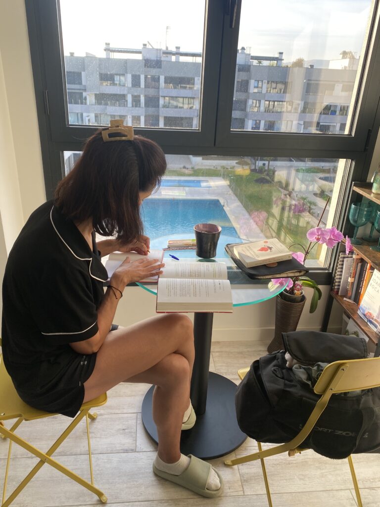 Leer, escribir y madrugar no son un castigo… sino tu entrada a la luz marta guzman